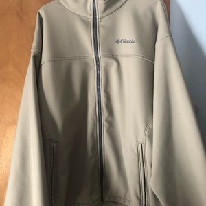 Men’s Columbia jacket!